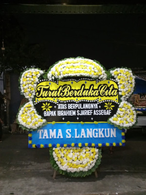 Papan Bunga Duka di Nusa Tabukan